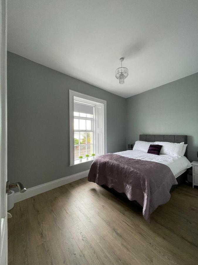 Tonn Ruray Sea View Luxury 2 Bed Apartment Dundrum Eksteriør billede