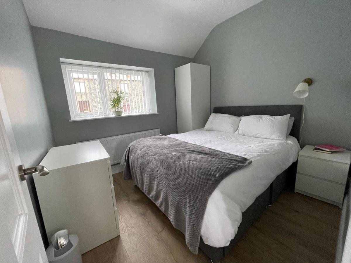 Tonn Ruray Sea View Luxury 2 Bed Apartment Dundrum Eksteriør billede